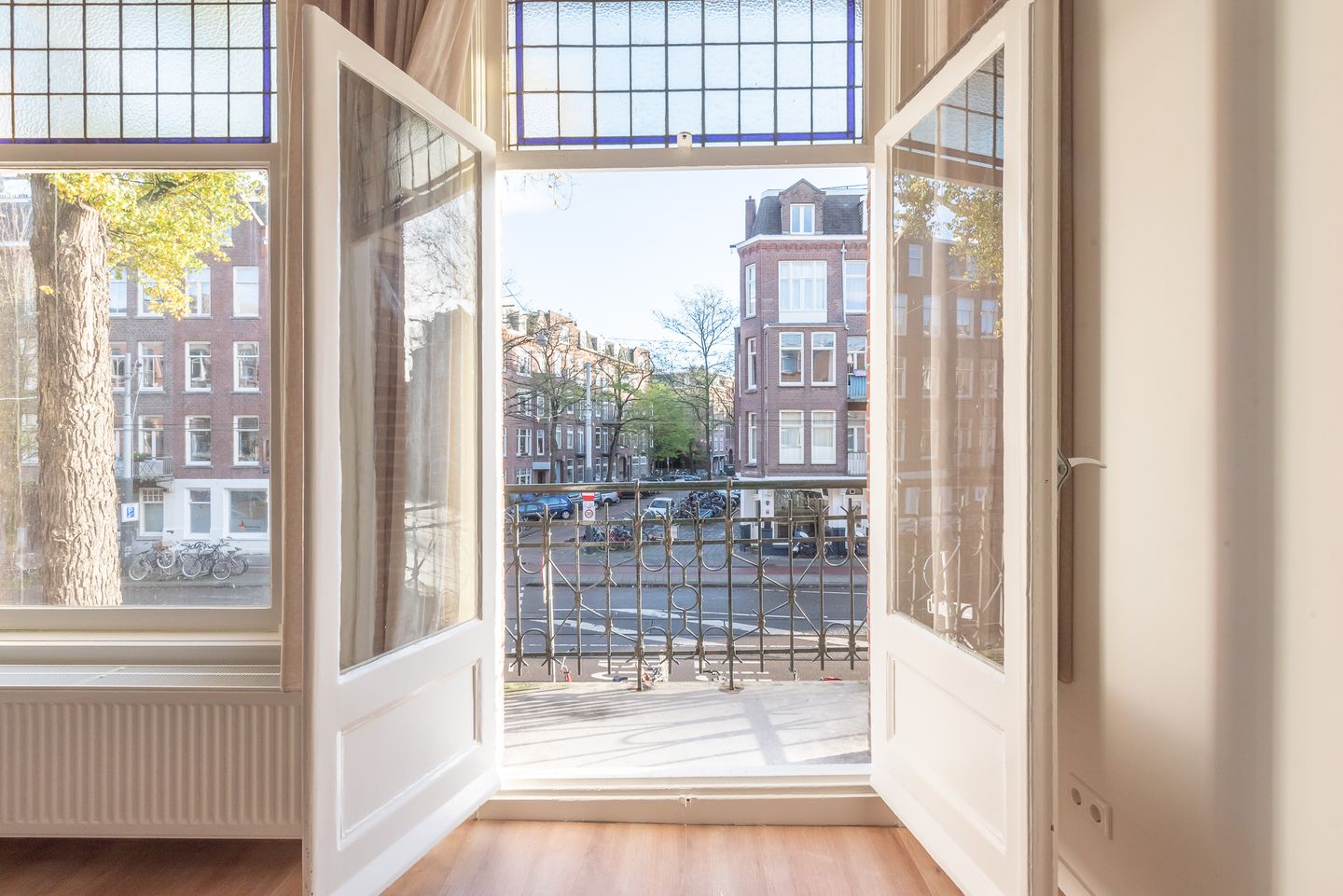 Photo 4 of Admiraal De Ruijterweg 99-1