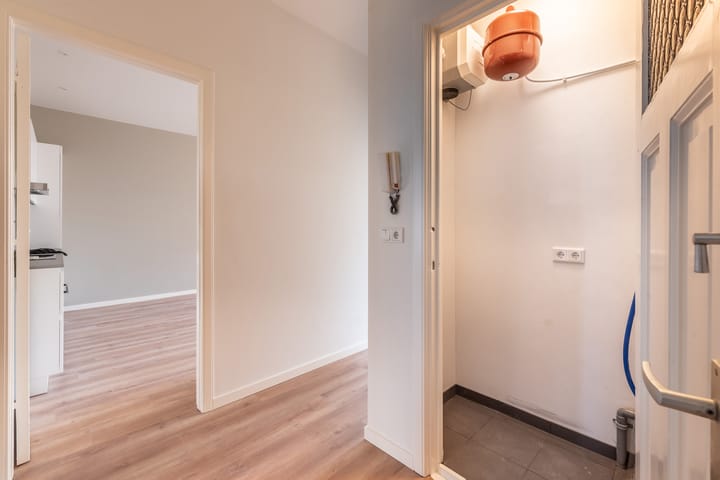 Foto 26 van Admiraal De Ruijterweg 99-1