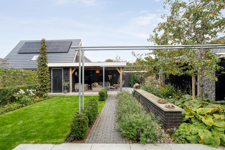 Foto 40 van Mittendorffwerf 53