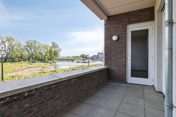 Photo 5 of Koninginnedijk 178