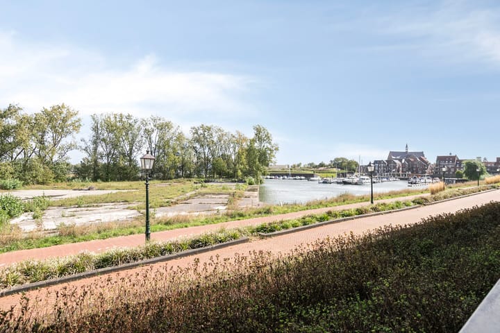 Photo 25 of Koninginnedijk 178