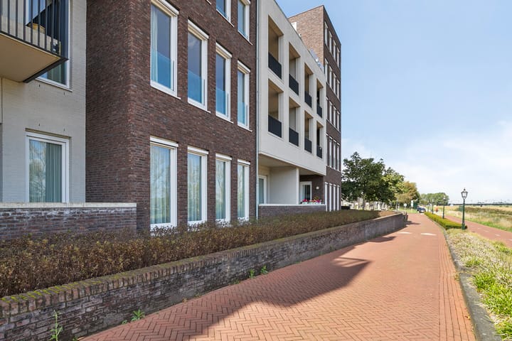 Photo 30 of Koninginnedijk 178