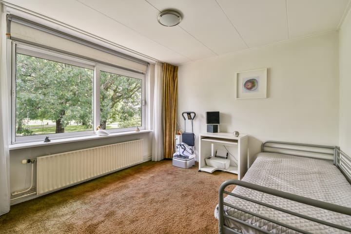 Photo 17 of Nieuwerkerkerstraat 12