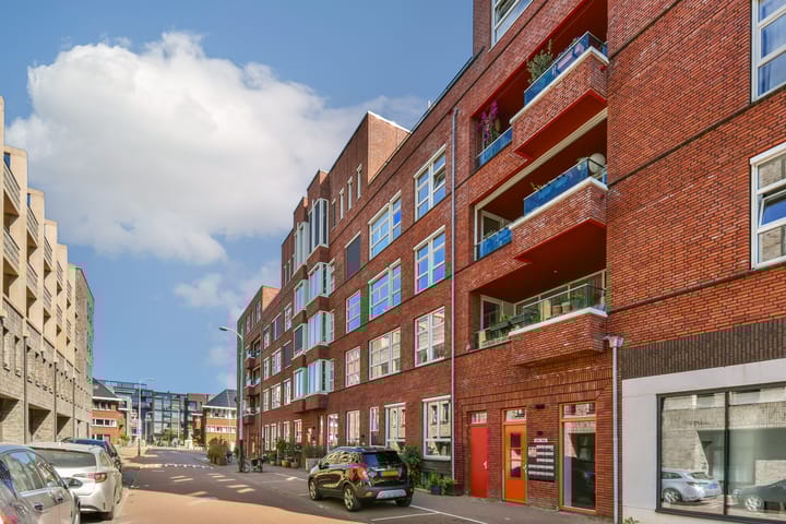 Photo 2 of Revaleiland 377