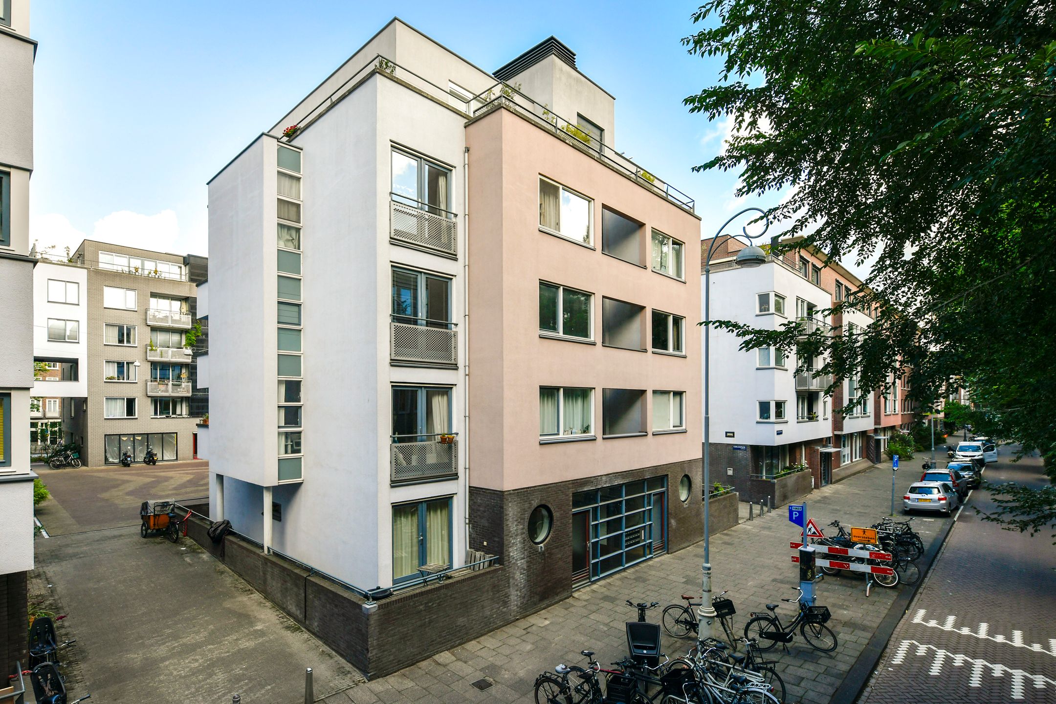 Photo 18 of Rapenburgerstraat 212