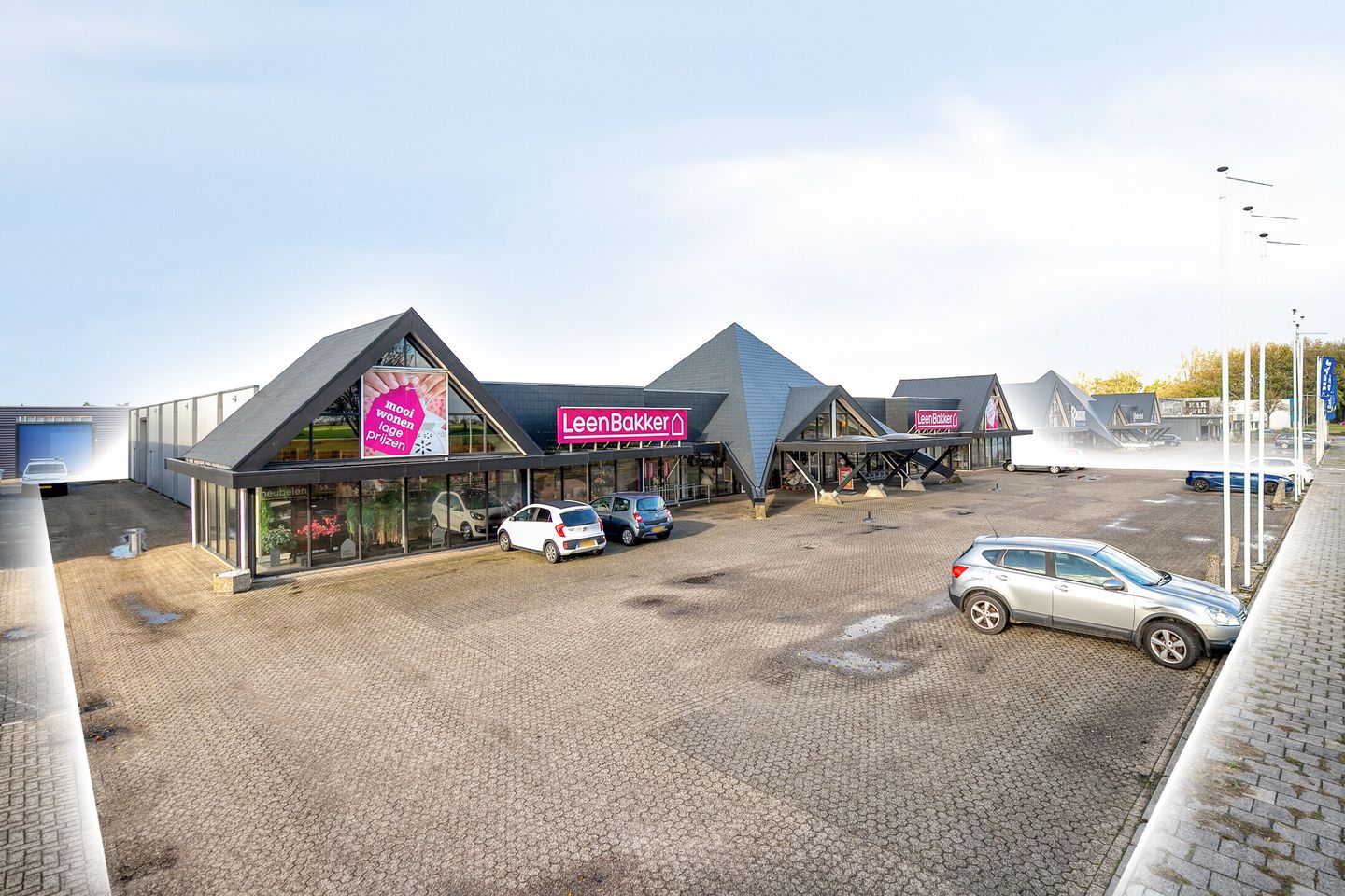 Bekijk foto 1 van Witte Paal 233-235