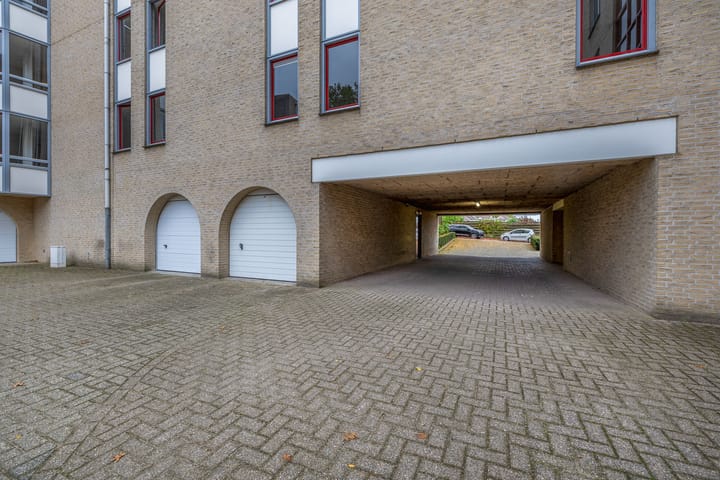 Photo 26 of Ambrosiuslaan 71