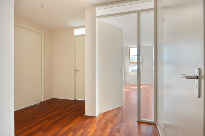 Photo 12 of Koninginnedijk 214