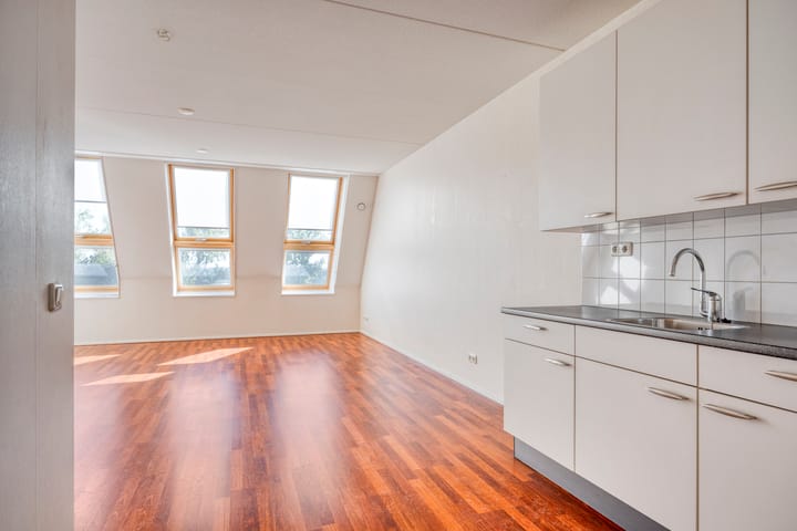 Photo 17 of Koninginnedijk 214