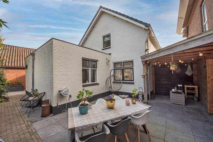 Photo 2 of Molenstraat 6