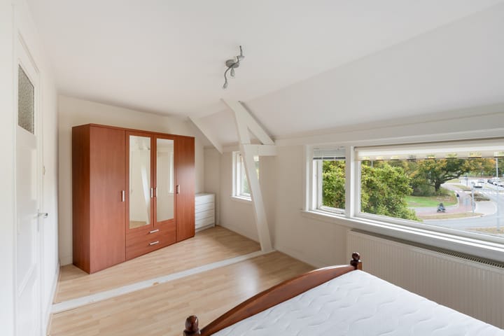 Photo 32 of Hugo de Grootlaan 1-A