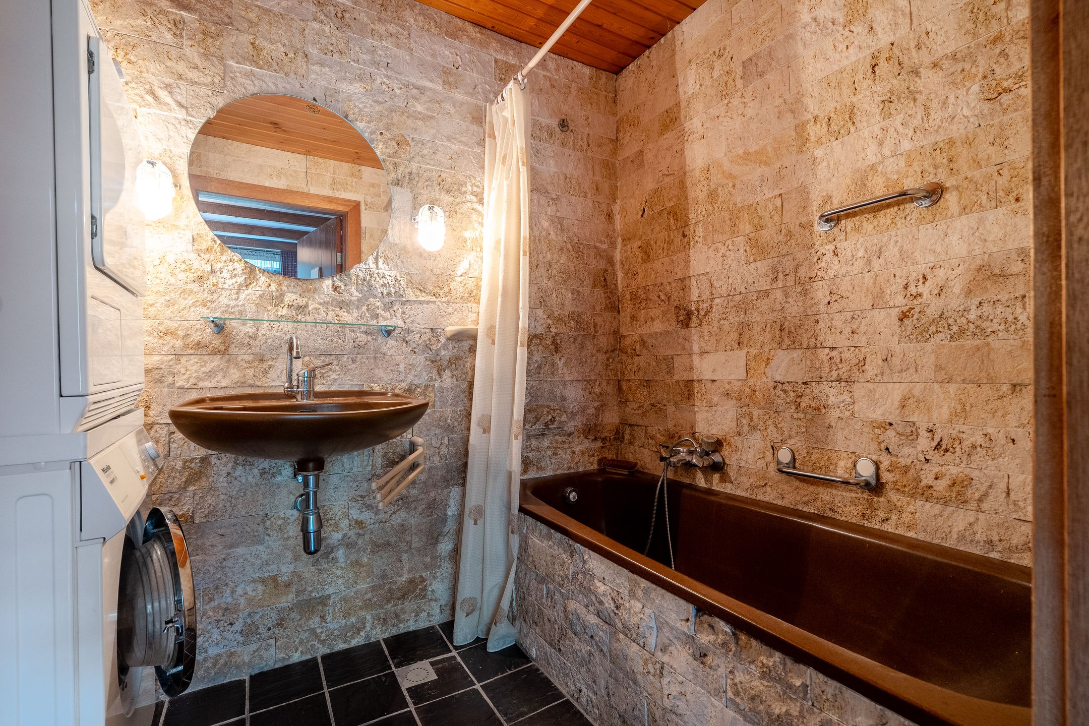 Foto 33 van Annerweg 4