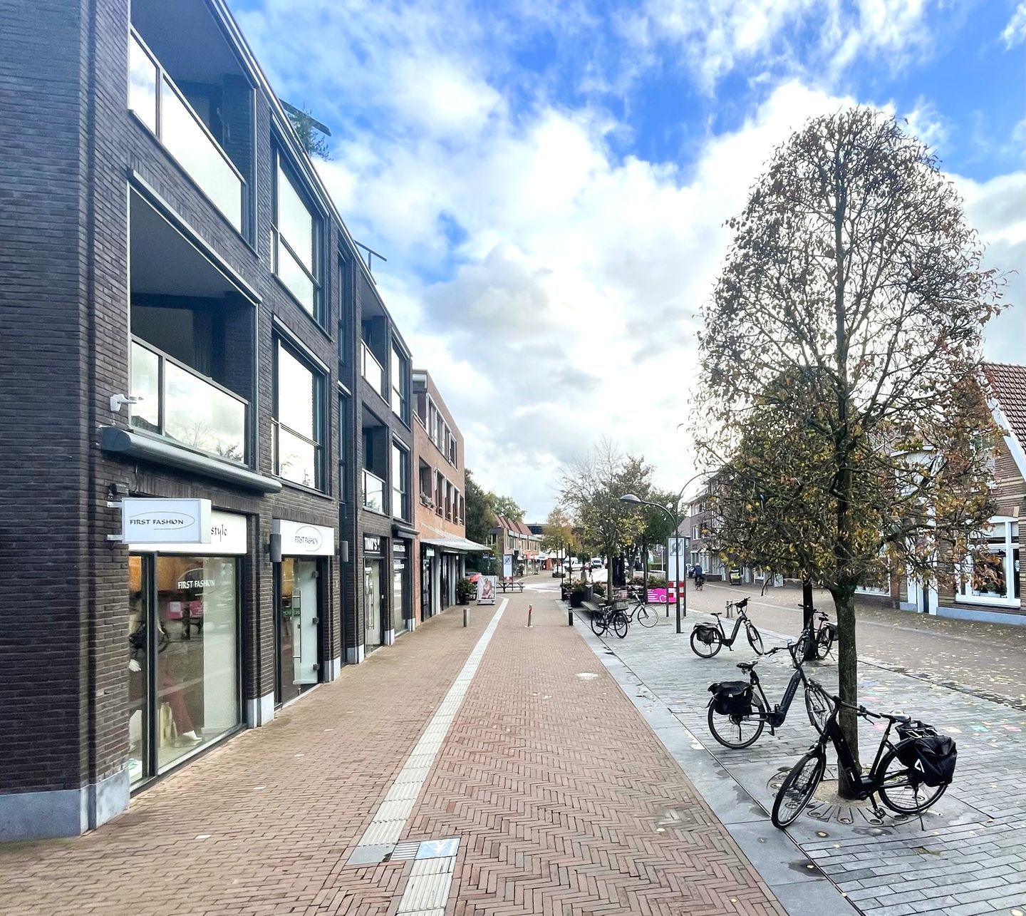 Bekijk foto 4 van Stationsstraat 68-a