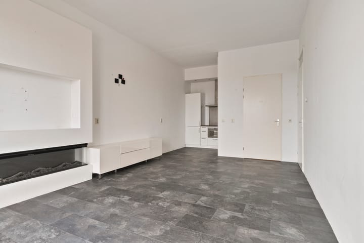 Photo 10 of Hazerswoudestraat 326