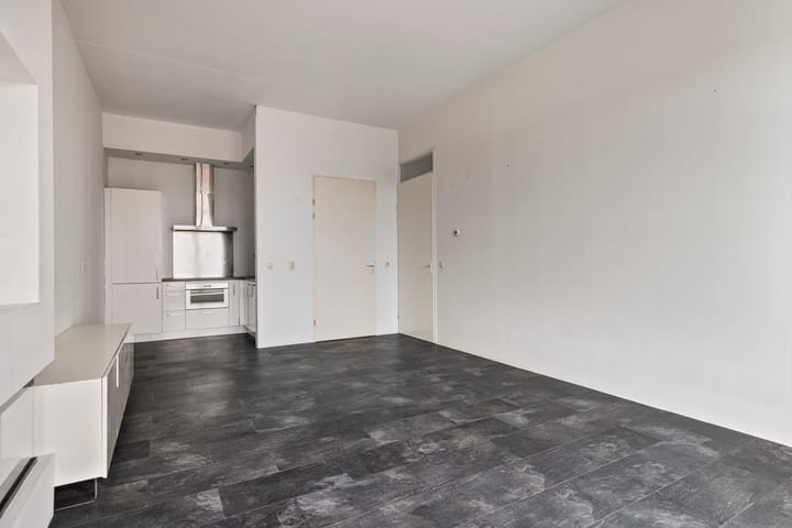 Photo 11 of Hazerswoudestraat 326