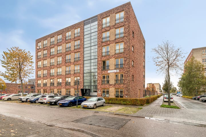 Photo 1 of Hazerswoudestraat 326