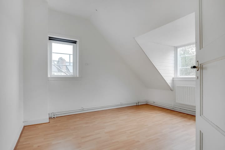 Foto 18 van Van Koetsveldstraat 111