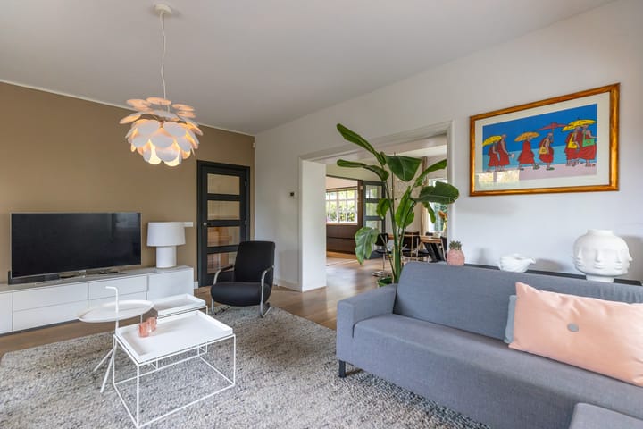 Foto 11 van Graaf Wichmanlaan 44