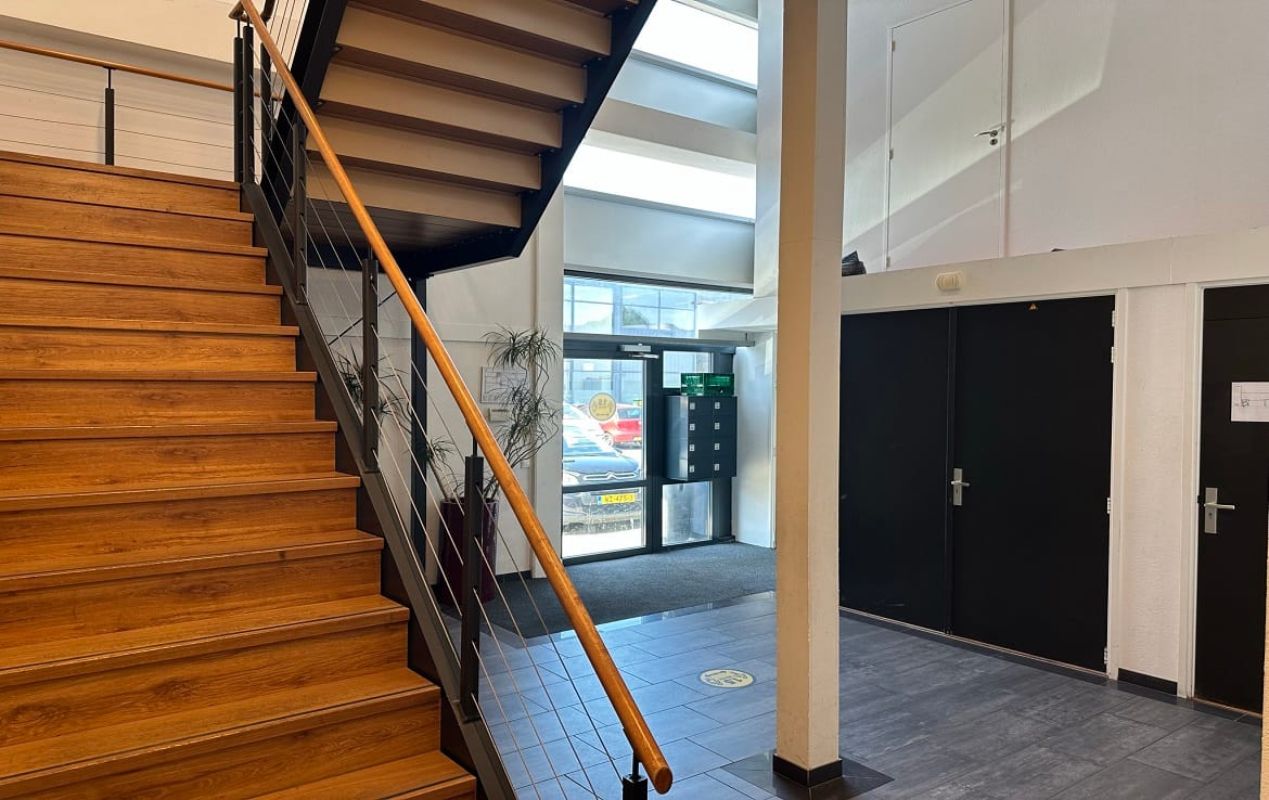 View photo 2 of Nevadadreef 69