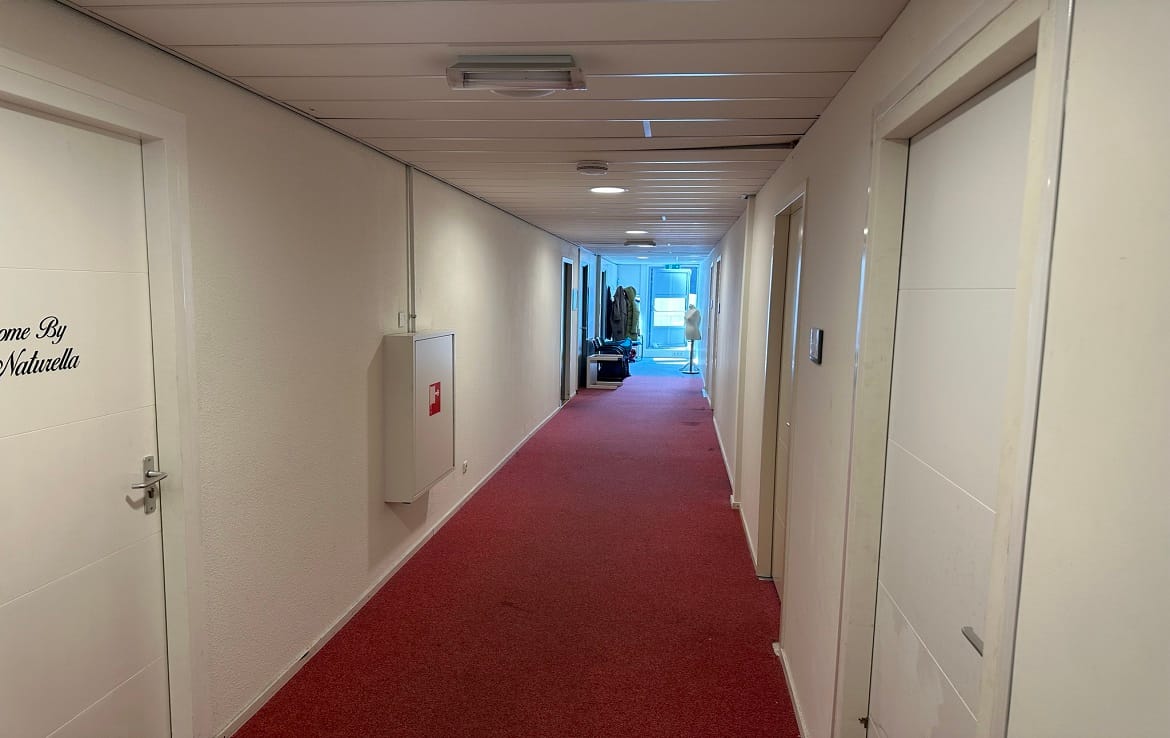 View photo 3 of Nevadadreef 69