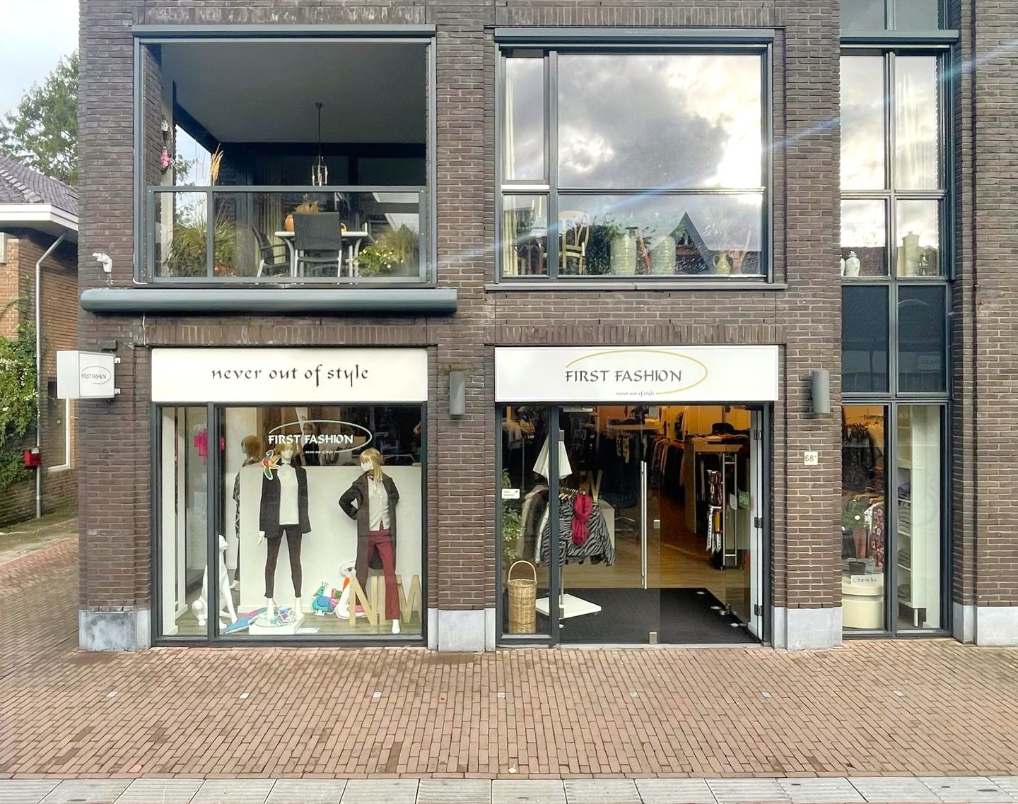 Bekijk foto 1 van Stationsstraat 68-a