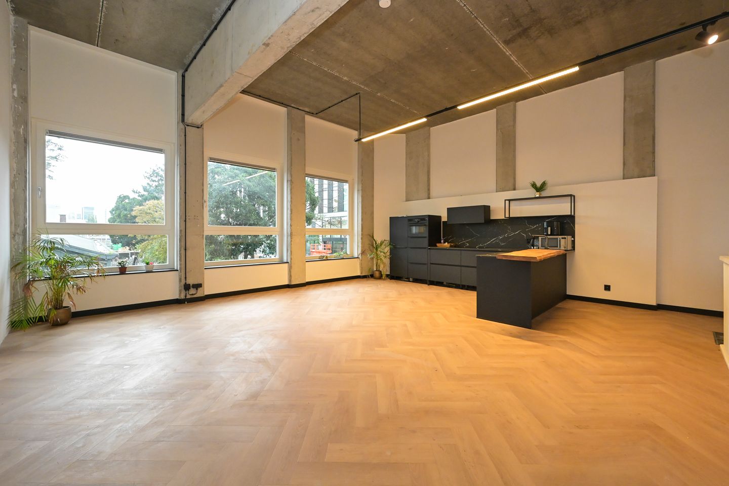 View photo 3 of Orionstraat 235