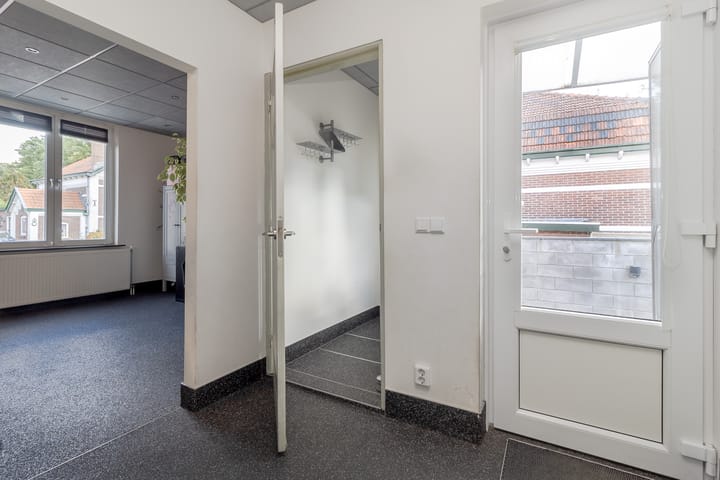 Foto 8 van Schroetenstraat 4