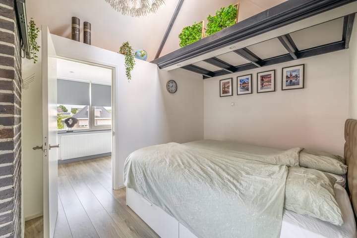 Foto 18 van Raasdorperweg 40