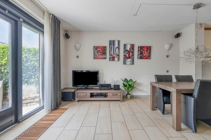 Photo 12 of Mangoberg 1