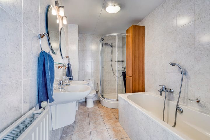 Photo 23 of Mangoberg 1