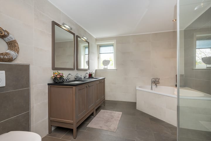 Foto 28 van Emmalaan 5-A