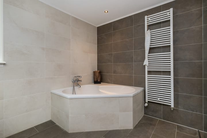 Foto 29 van Emmalaan 5-A