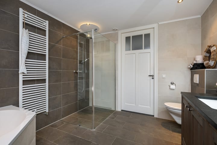 Foto 30 van Emmalaan 5-A