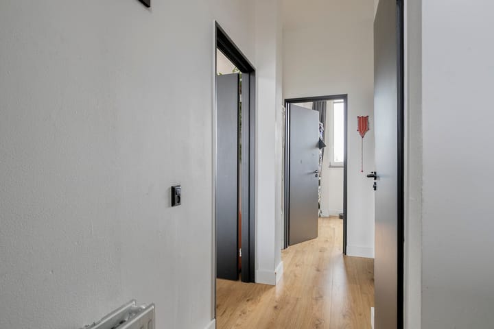 Foto 11 van Van Meekerenstraat 180