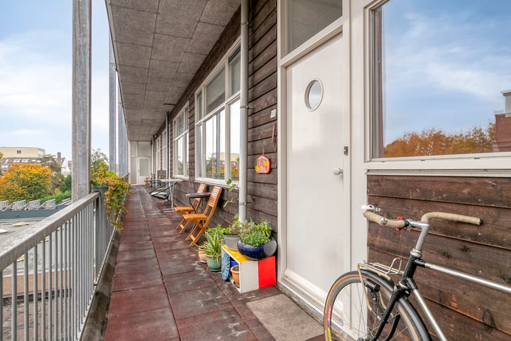 Foto 23 van Van Meekerenstraat 180