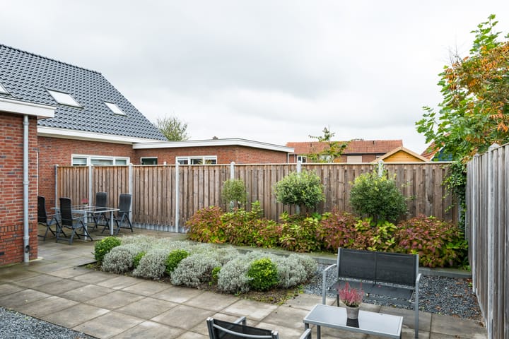 Foto 28 van Volharding 10