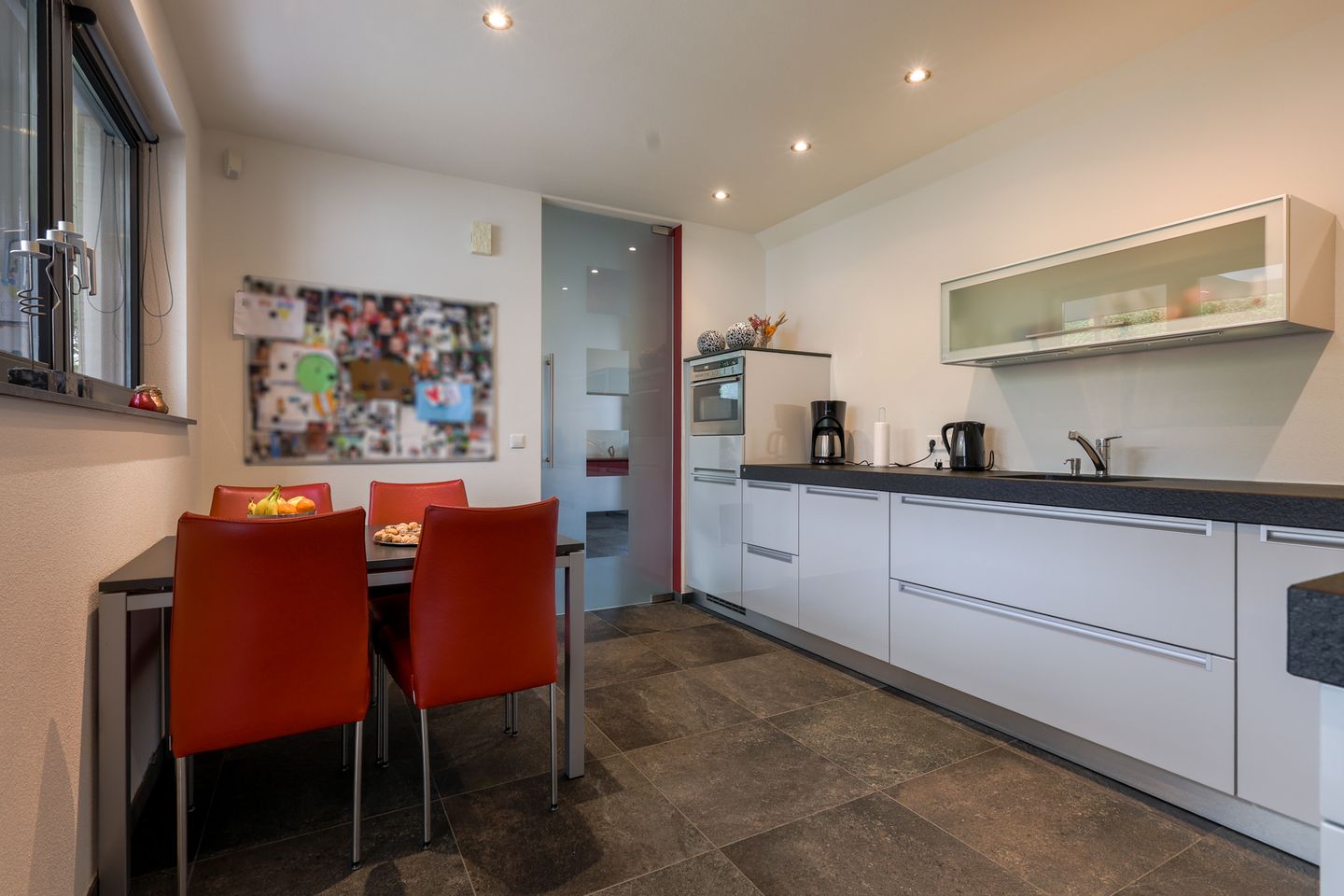 Foto 19 van van Elmptstraat 70