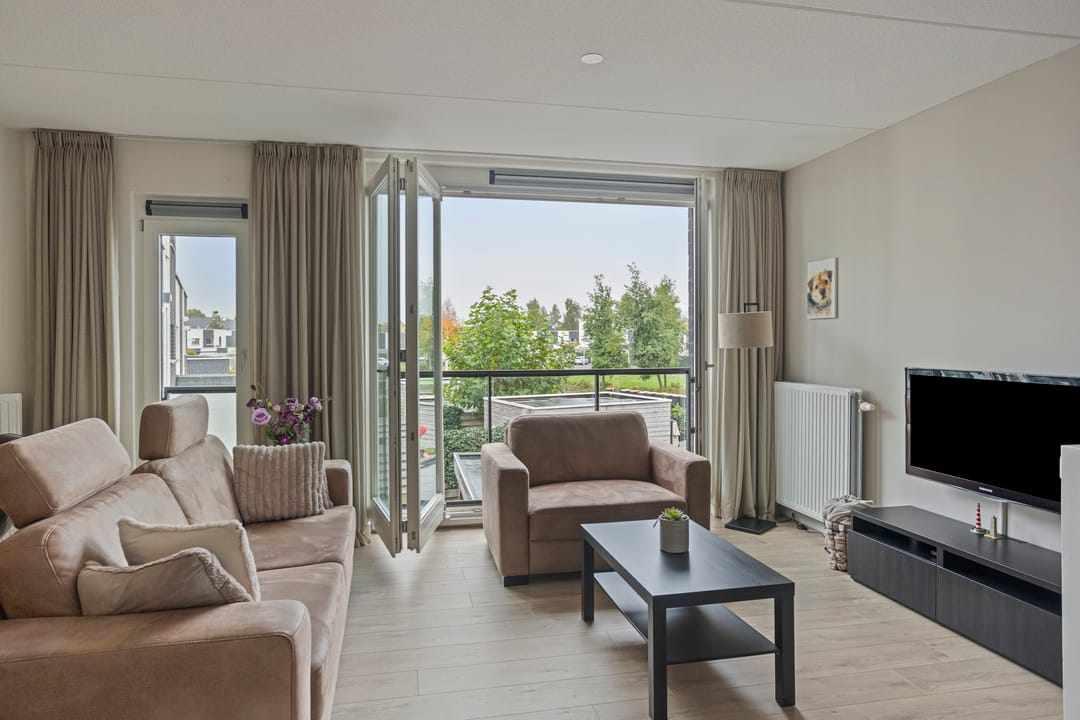 Foto 7 van Vuurvlinder 16