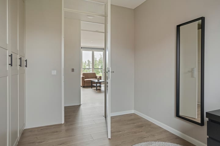 Photo 19 of Vuurvlinder 16