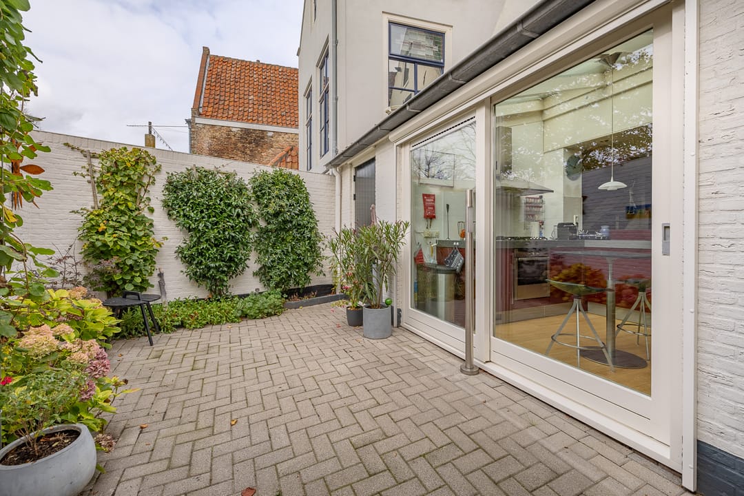 Photo 22 of Vlissingsestraat 56