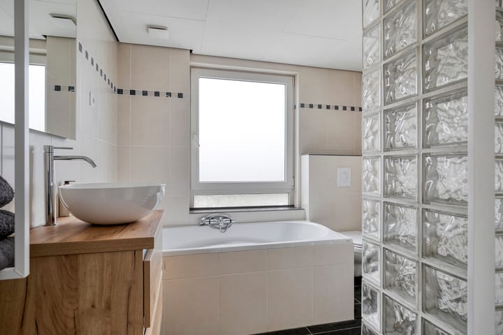 Photo 19 of Abtstraat 3