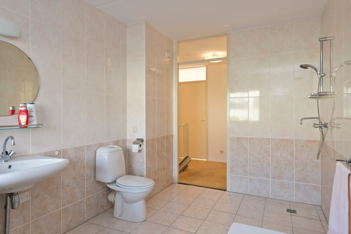 Photo 32 of Augustijnenstraat 37