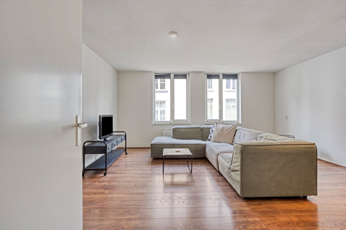 Photo 4 of Wycker Grachtstraat 1-A17