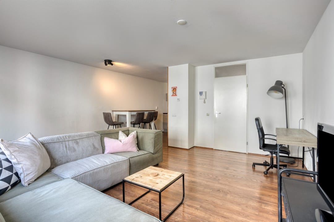 Photo 8 of Wycker Grachtstraat 1-A17