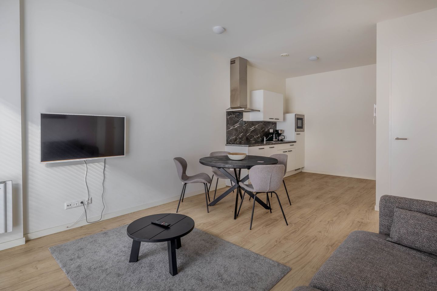 Photo 14 of Kluisstraat 3-B