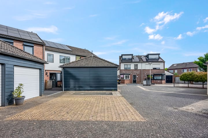 Photo 47 of Steenakker 24