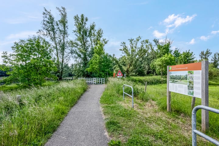 Photo 49 of Steenakker 24