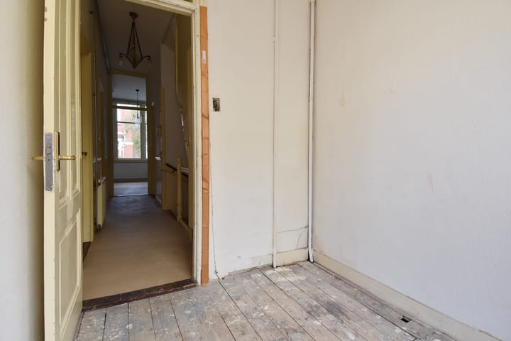 Foto 33 van Van Slingelandtstraat 142