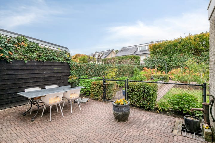 Foto 32 van Newtonplein 17