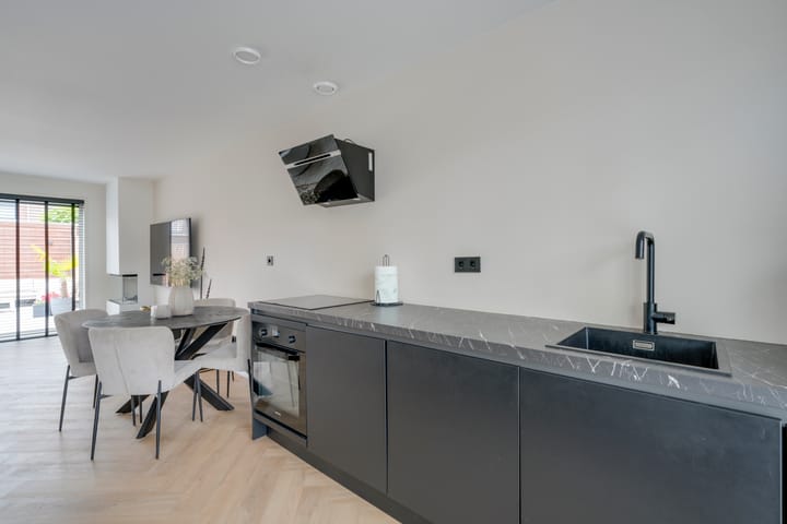 Foto 17 van Ubachsberg 16